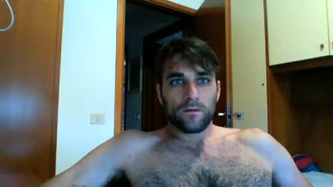 bluejoee online show from June 26, 2026, 6:29 am