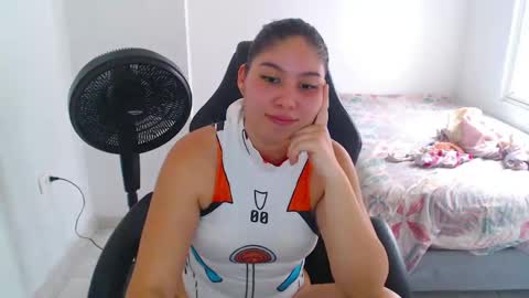 Snapshot of blumbum chatting on April 26, 2026, 9:12 pm Hey guysI am BrendaWelcome my room online show from April 26, 2026, 9:12 pm