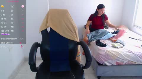 Snapshot of blumbum chatting on May 2, 2026, 10:04 pm Hey guysI am BrendaWelcome my room online show from May 2, 2026, 10:04 pm