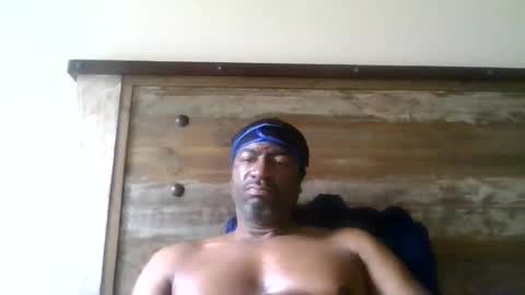 bluuthunder1914 online show from June 10, 2026, 5:45 pm