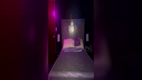 milf online show from July 7, 2026, 3:20 am