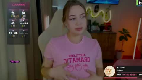  Lina  online show from July 9, 2026, 9:08 pm