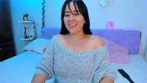 sofia  online show from July 5, 2026, 4:19 am
