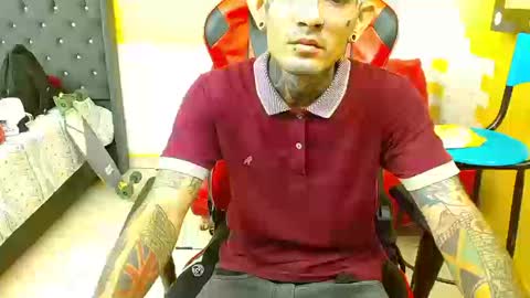 Snapshot of boy_tatto777 chatting on September 19, 2025, 1:12 pm boy_tatto777 online show from September 19, 2025, 1:12 pm