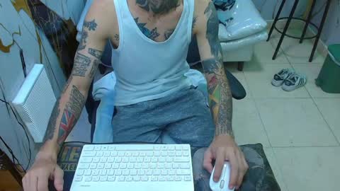 Snapshot of boy_tatto777 chatting on May 6, 2026, 1:05 pm boy_tatto777 online show from May 6, 2026, 1:05 pm