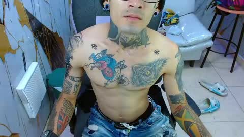 Snapshot of boy_tatto777 chatting on June 5, 2026, 11:49 am boy_tatto777 online show from June 5, 2026, 11:49 am