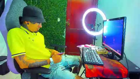 Snapshot of boy_tatto777 chatting on July 25, 2026, 2:53 am boy_tatto777 online show from July 25, 2026, 2:53 am