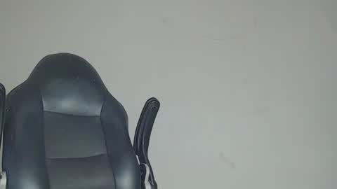 Snapshot of brant_garcia chatting on July 6, 2026, 12:57 pm Brant Garcia online show from July 6, 2026, 12:57 pm