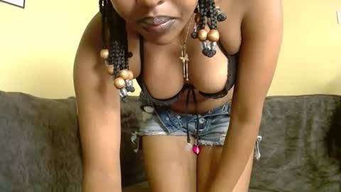 briella online show from June 26, 2026, 1:10 am