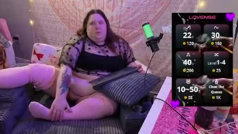 Madam Brooke online show from April 23, 2026, 1:29 am