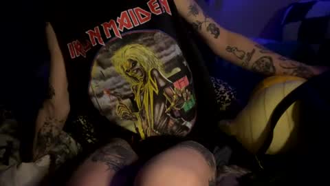 Brujaxgrey online show from July 25, 2026, 7:06 am