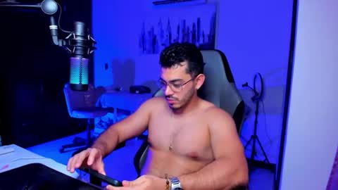 Snapshot of bruno_diaz31 chatting on May 4, 2026, 3:35 am Bruno online show from May 4, 2026, 3:35 am