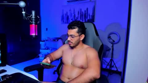 Snapshot of bruno_diaz31 chatting on May 12, 2026, 3:36 am Bruno online show from May 12, 2026, 3:36 am