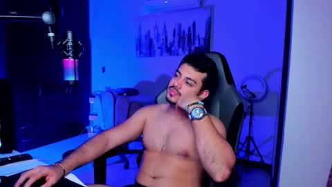 Snapshot of bruno_diaz31 chatting on May 14, 2026, 4:19 am Bruno online show from May 14, 2026, 4:19 am