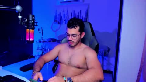 Snapshot of bruno_diaz31 chatting on May 25, 2026, 4:29 am Bruno online show from May 25, 2026, 4:29 am