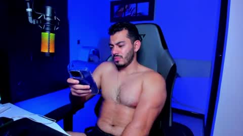 Snapshot of bruno_diaz31 chatting on June 24, 2026, 5:28 am Bruno online show from June 24, 2026, 5:28 am