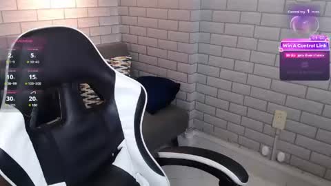 bunny_sweet19 online show from June 30, 2026, 1:01 pm