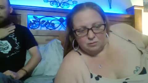 bustibambi online show from May 18, 2026, 3:13 am