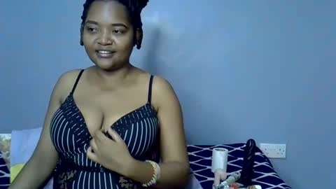 busty kenzi online show from July 15, 2026, 8:03 pm