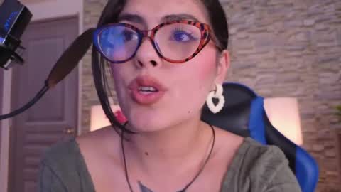 Lia Butterfly  online show from May 26, 2026, 8:38 pm
