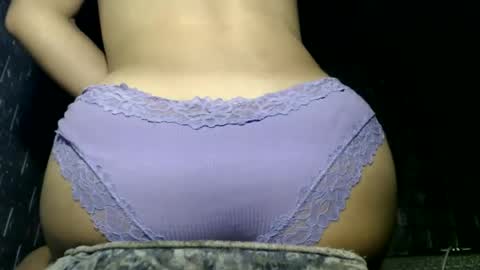 caitessa_bellemoir online show from June 25, 2026, 5:12 am