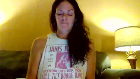 Calli online show from July 9, 2026, 2:37 am