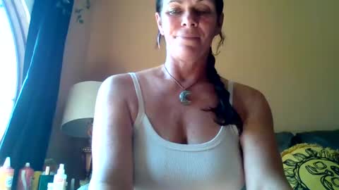 Calli online show from August 6, 2026, 8:00 pm