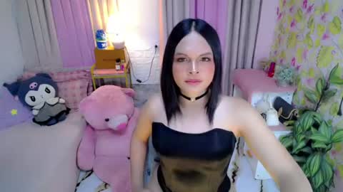 Snapshot of callme_mia chatting on July 12, 2026, 2:57 am Mia online show from July 12, 2026, 2:57 am