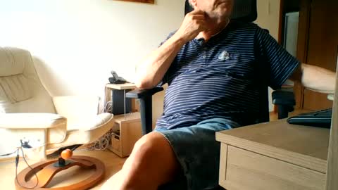 camcologne online show from June 30, 2026, 9:21 am