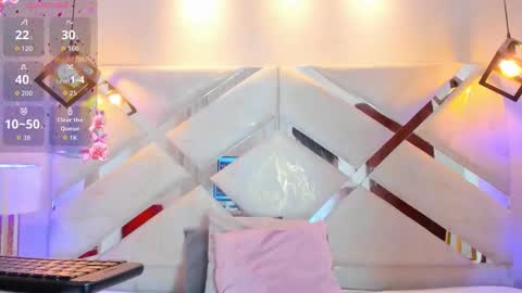 cami_rouxx online show from October 9, 2025, 6:00 am