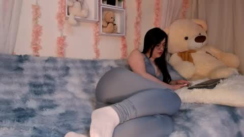 Snapshot of camiilalopee chatting on April 21, 2026, 1:42 am Camii Lopez online show from April 21, 2026, 1:42 am