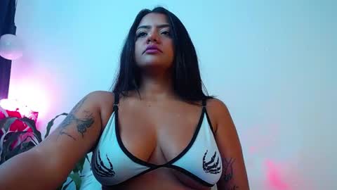 camila_torresss online show from July 24, 2026, 8:18 pm