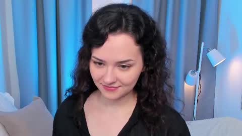 Snapshot of camilla_rowen chatting on June 20, 2026, 8:44 pm Camilla online show from June 20, 2026, 8:44 pm