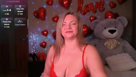 Snapshot of camille_game chatting on June 5, 2026, 9:09 pm Camille Game online show from June 5, 2026, 9:09 pm