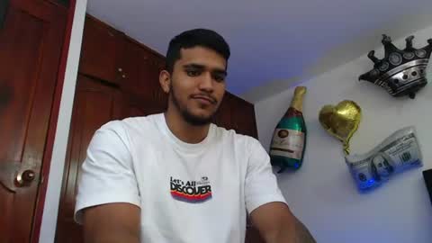 camilo_contre21 online show from July 21, 2026, 7:27 pm