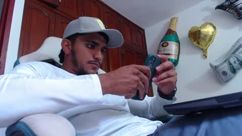 camilo_contre21 online show from July 22, 2026, 7:27 pm