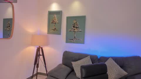  Candanse R  online show from June 25, 2026, 5:12 am
