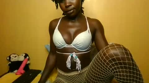 candy_hun online show from June 23, 2026, 12:19 am