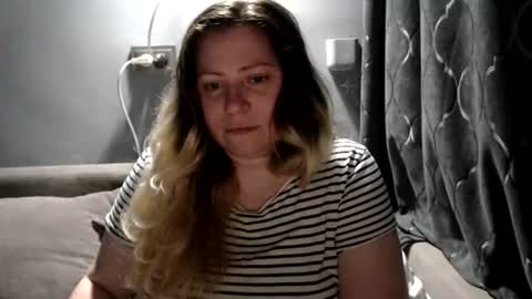 Laura online show from July 23, 2026, 1:58 am