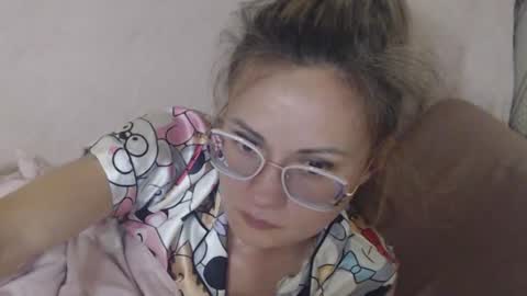 say meow and send tip  online show from July 22, 2026, 3:26 pm