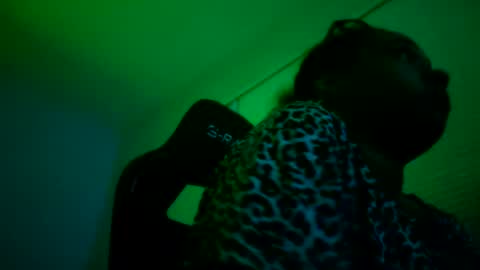candyredxo2024 online show from July 2, 2026, 3:23 am