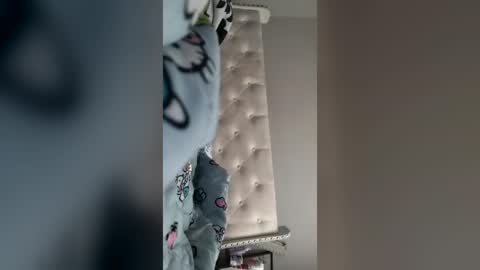 candyredxo2024 online show from August 3, 2026, 7:17 pm