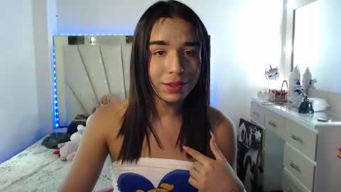 candyy_doll_ online show from July 7, 2026, 2:58 am