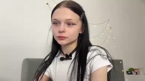 Caroline online show from July 2, 2026, 3:23 am