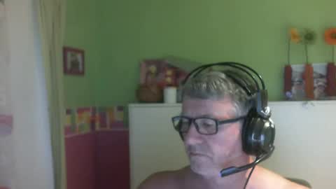 Snapshot of capitaine1959 chatting on July 14, 2026, 2:05 am capitaine1959 online show from July 14, 2026, 2:05 am