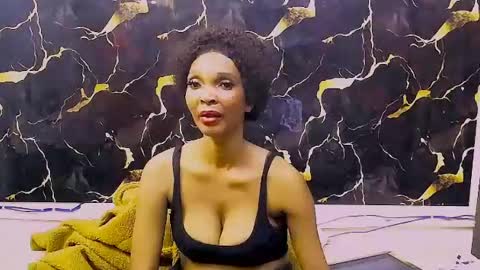 caramelminxx_ online show from June 14, 2026, 8:05 am