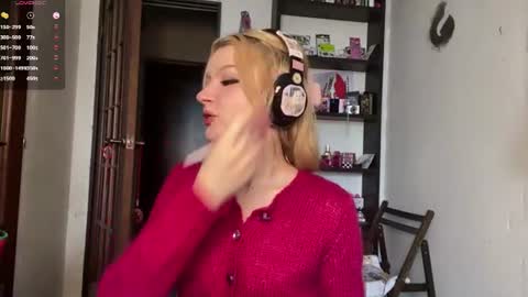 Elina online show from July 14, 2026, 9:58 am