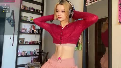 Elina online show from July 17, 2026, 7:15 am