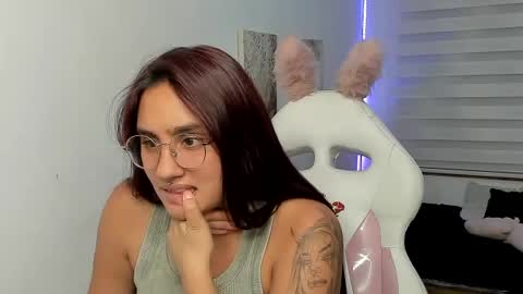 caroline_rodriguez_9 online show from July 23, 2026, 1:58 am