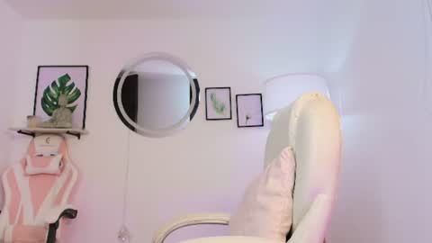 carolyne_sweet online show from July 30, 2026, 1:26 am